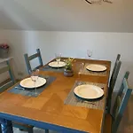 Διαμέρισμα Hireu's Hus Botersen