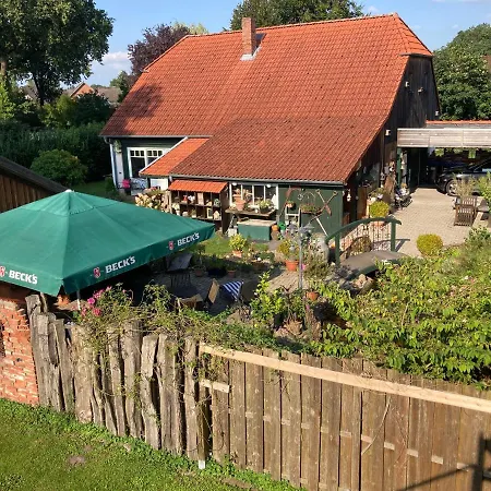 Hireu's Hus Apartmán *